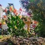 Traditional House At Pelion Seaside *