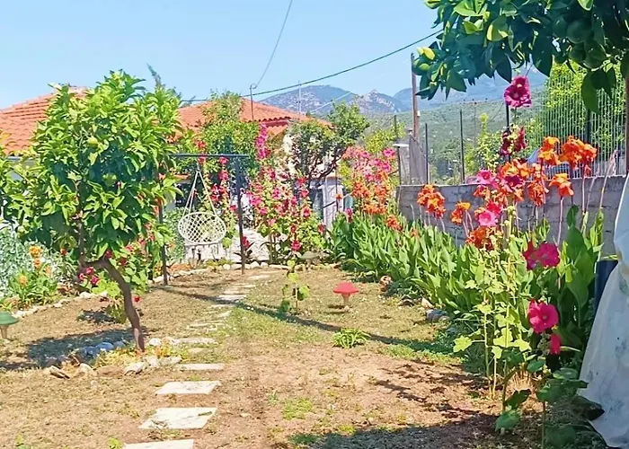 بيت للعطل Traditional House At Pelion Seaside