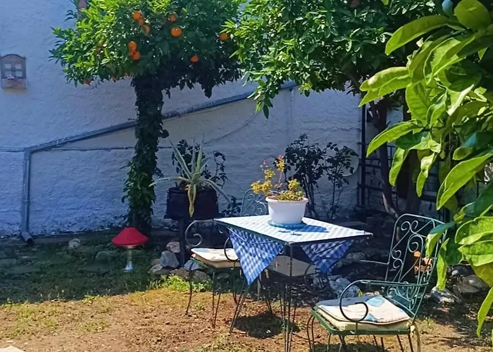 Traditional House At Pelion Seaside *