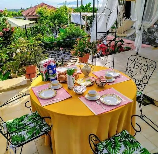 Traditional House At Pelion Seaside *