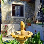 펜션 Traditional House At Pelion Seaside