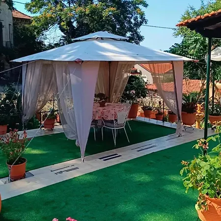 Traditional House At Pelion Seaside Vakantiehuis *
