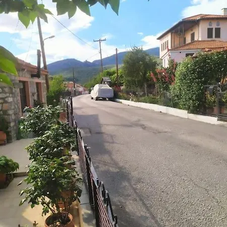 Ferienhaus Traditional House At Pelion Seaside *