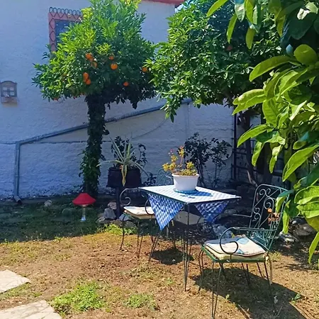 Traditional House At Pelion Seaside *