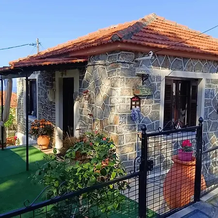 Traditional House At Pelion Seaside *