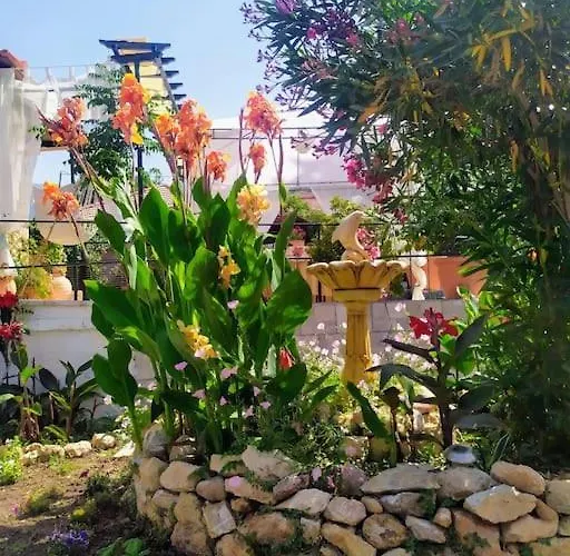 Traditional House At Pelion Seaside *